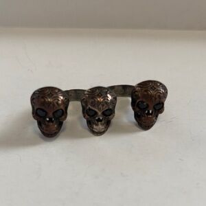 2 finger skull ring